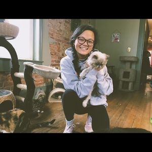 Meet your Posher, Caroline